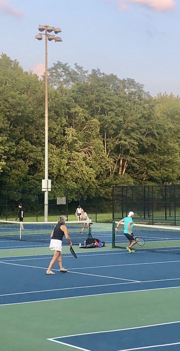 Outdoor courts during Mixed Doubles